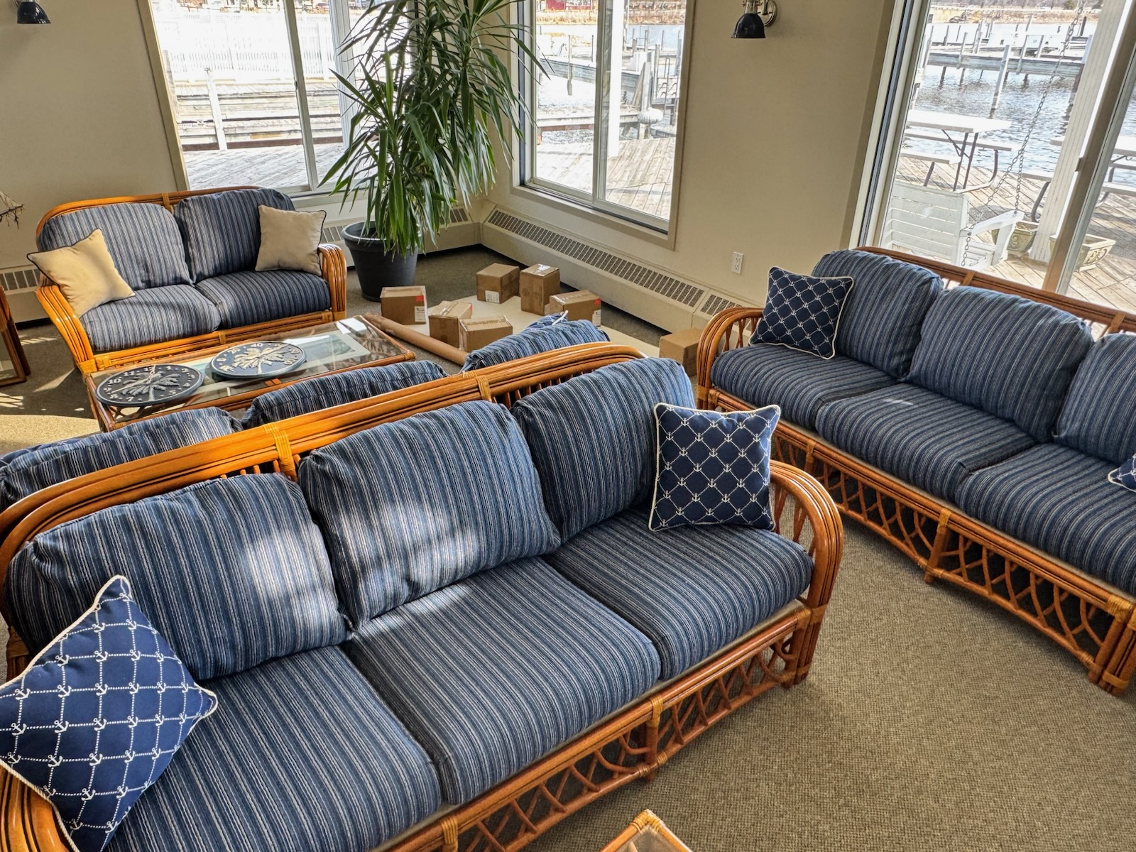 Ellenwood_Marina_Yahcht_Club-Custom-Furniture